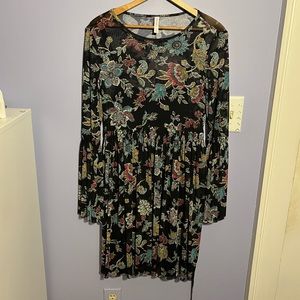 🦋Xhilaration floral dress🦋